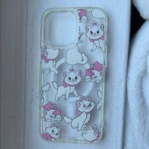 Disney Marie Pink and White Cat Design iPhone 17 pro max Case MagSafe